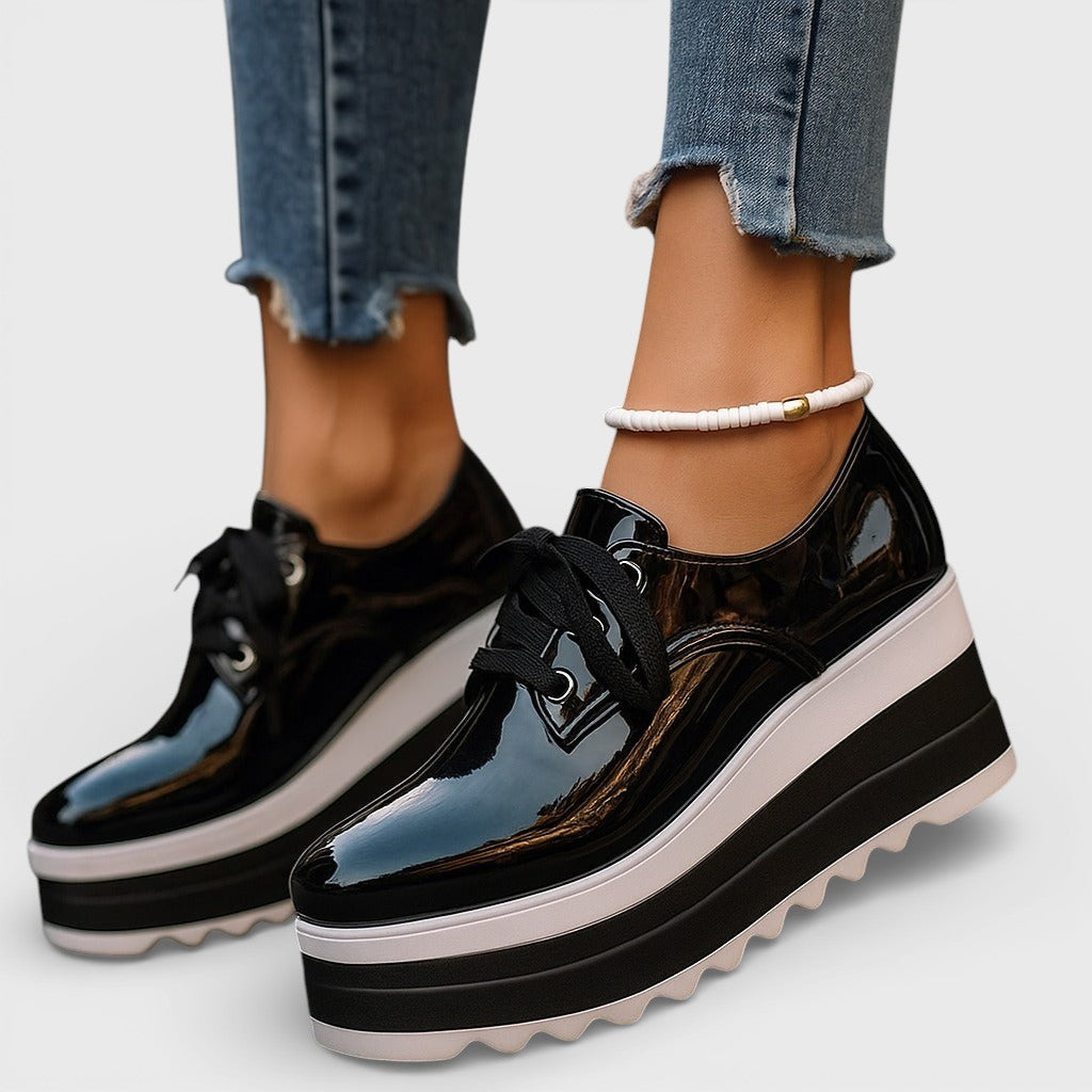 Petra | Zapatillas con plataforma y suela blanda
