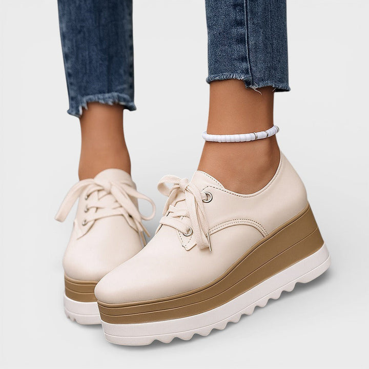 Petra | Zapatillas con plataforma y suela blanda