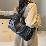 NOEMIE™ - Tote de piel atemporal
