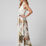 Almudena | Vestido Maxi Con Panel Botánico y Cuello Halter Drapado