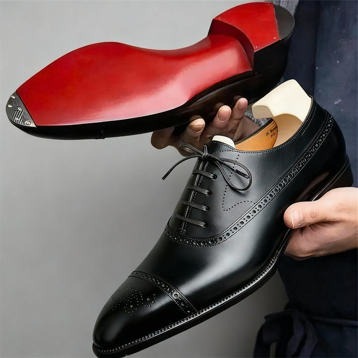 Zapato Ejecutivo de Punta Cerrada – Autoridad Silenciosa. Máximo Impacto.
