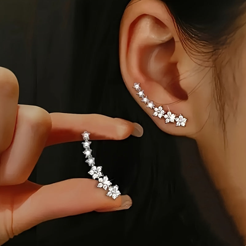 Valeria™ – Pendientes Trepadores de Brillo Floral