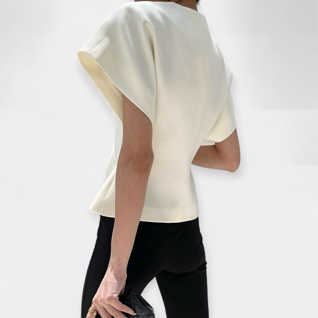 Top Elegante de Diseño Minimalista