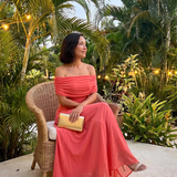 Eugenia | Vestido Midi Drapado con Hombros Descubiertos