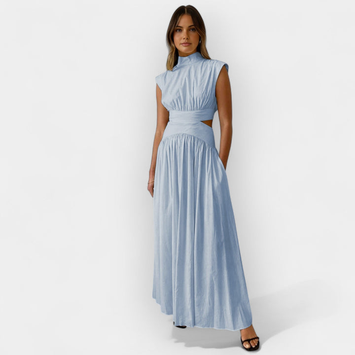 Vestido de Noche con Cut-Outs y Cuello Cerrado