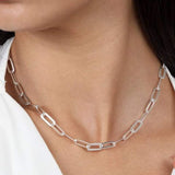 Collar con colgante inspirado en la bicicleta