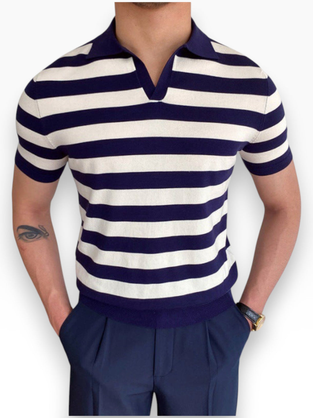 Levi — Polo Refinado con Estilo Contemporáneo