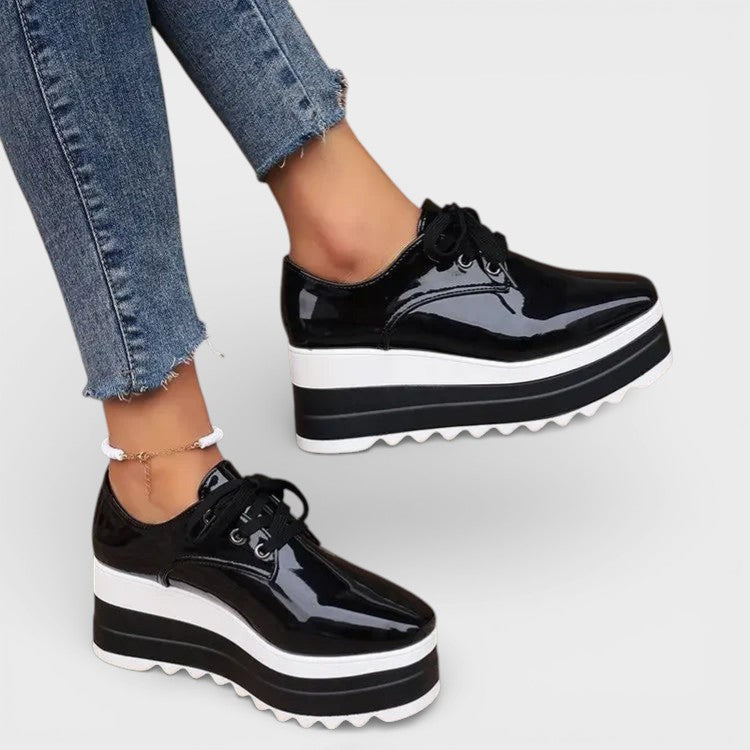 Petra | Zapatillas con plataforma y suela blanda