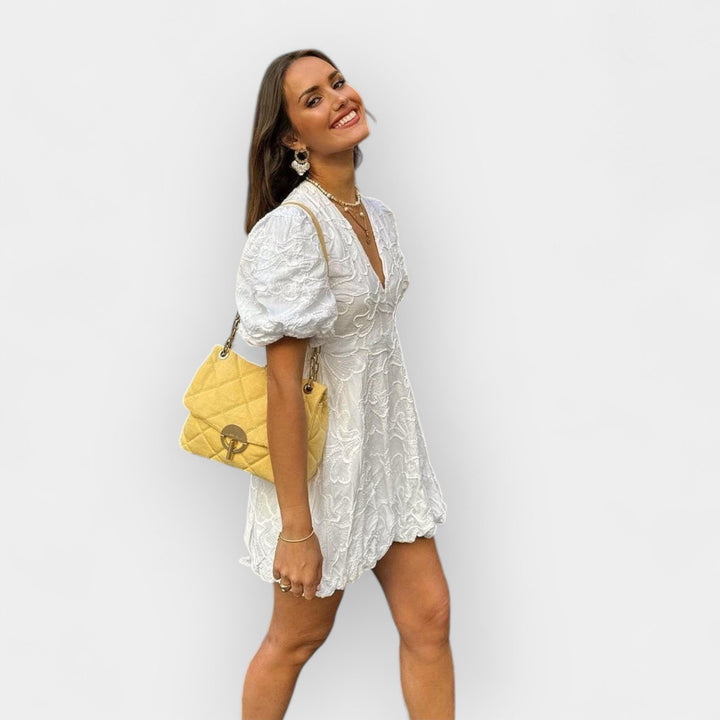 Vestido Blanco Fluido Elegante de Verano