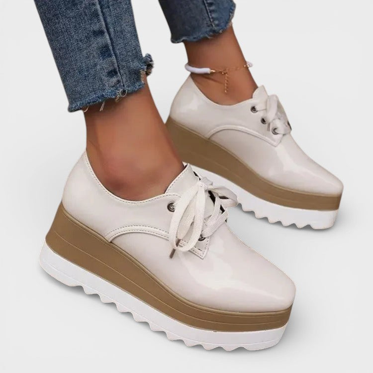 Petra | Zapatillas con plataforma y suela blanda