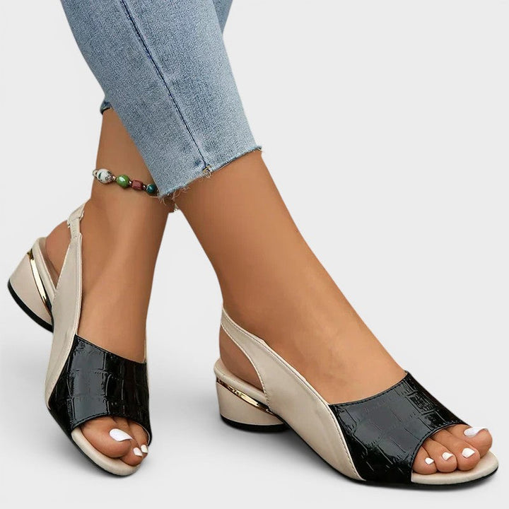 Sandalia de tacón bajo con diseño peep-toe para mujer