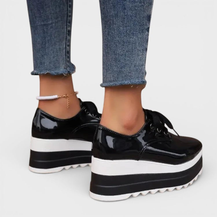 Petra | Zapatillas con plataforma y suela blanda