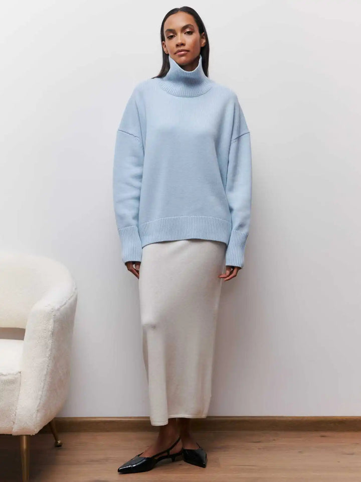 ALYSSA™ - Chic Turtleneck Sweater