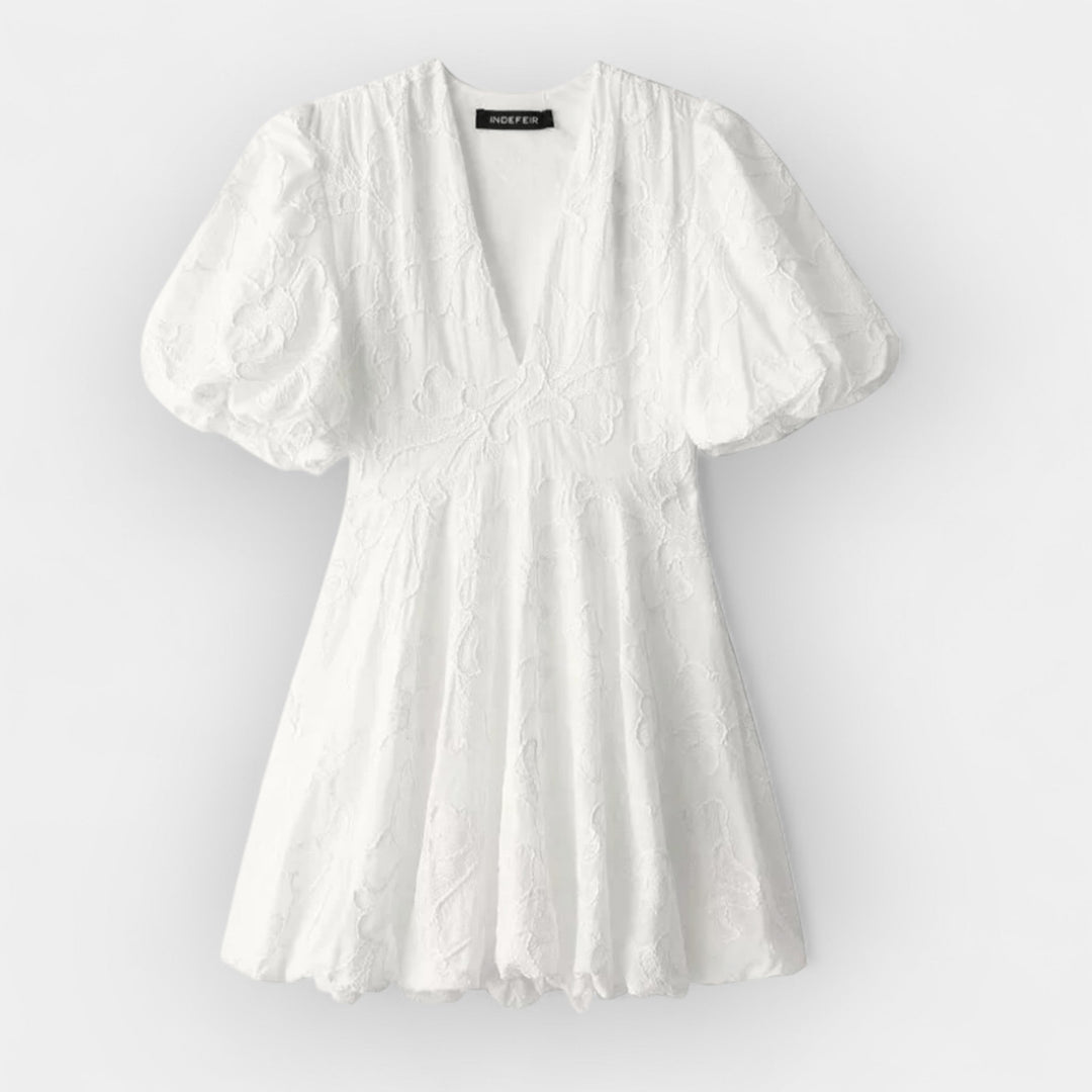 Vestido Blanco Fluido Elegante de Verano
