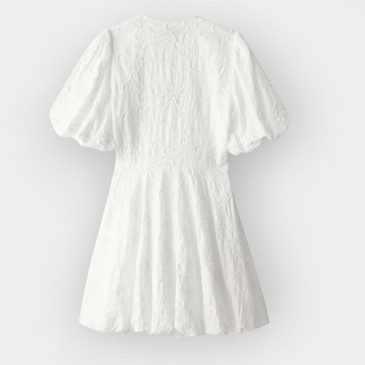 Vestido Blanco Fluido Elegante de Verano