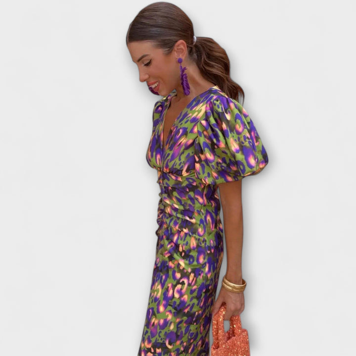 Vestido Vanessa™ Fluido con Escote en V