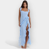 Vestido Fluido con Abertura y Volantes Elegantes