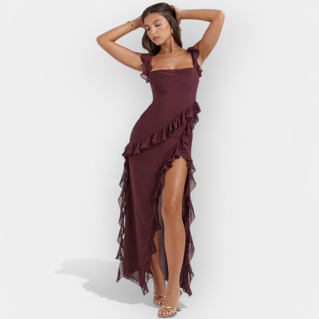 Vestido Fluido con Abertura y Volantes Elegantes