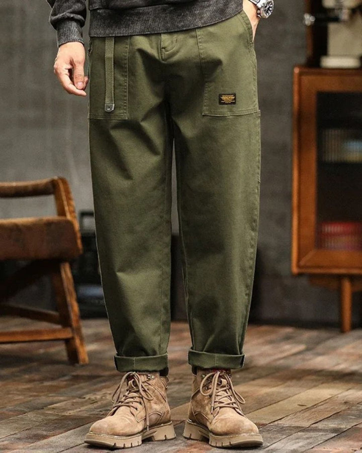 ATELIER Pantalones Cargo Clásicos con Estilo Contemporáneo