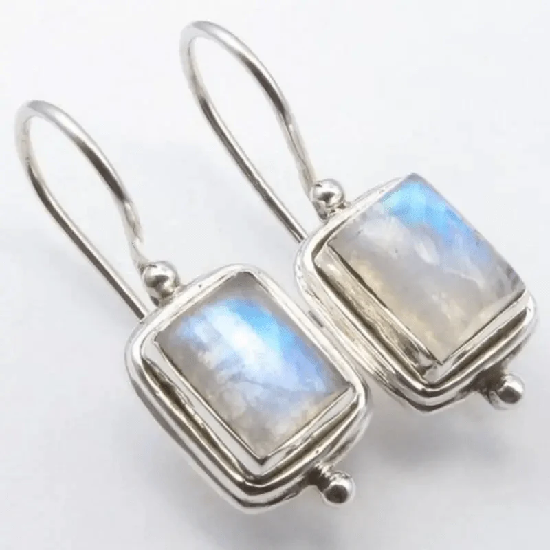 Pendientes de piedra lunar en forma de cuadrado