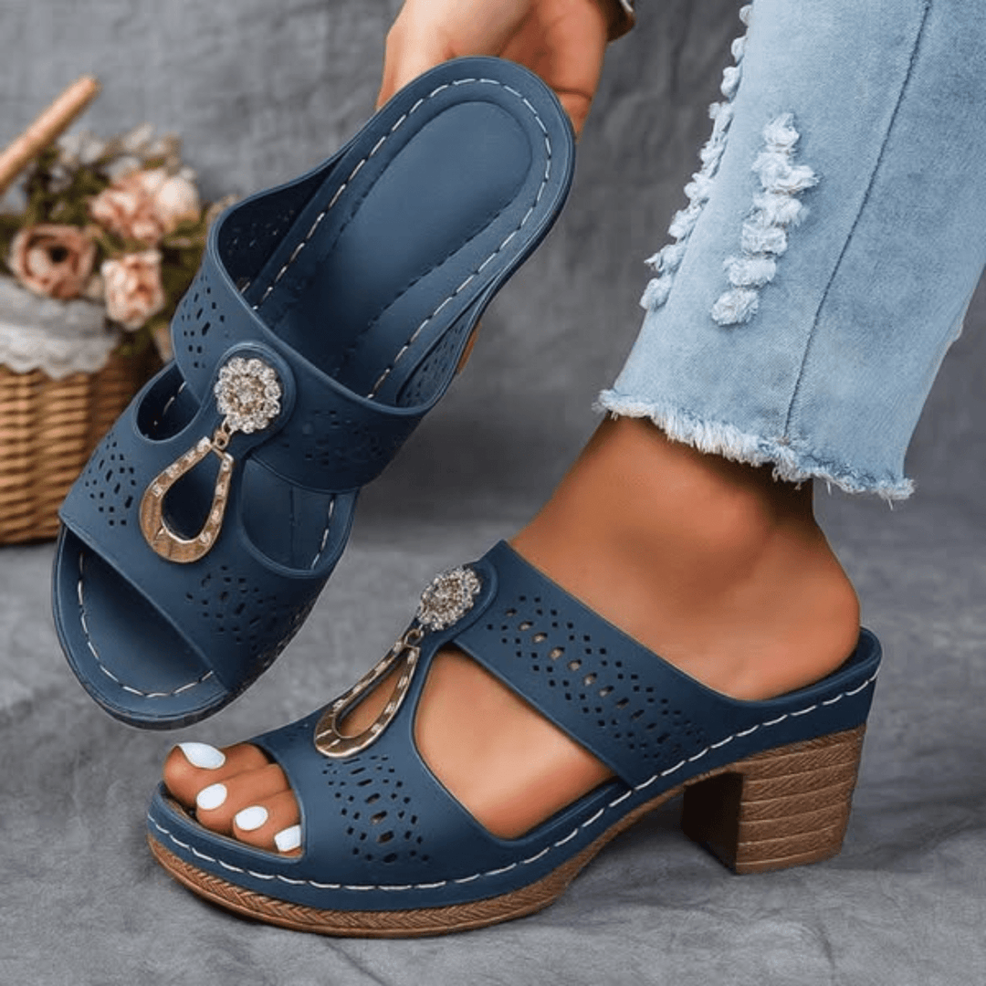 Sandalia de tacón cómoda con detalle brillante para mujer