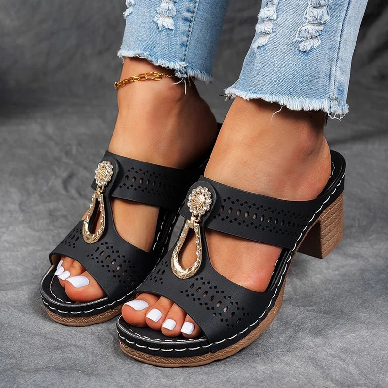 Sandalia de tacón cómoda con detalle brillante para mujer